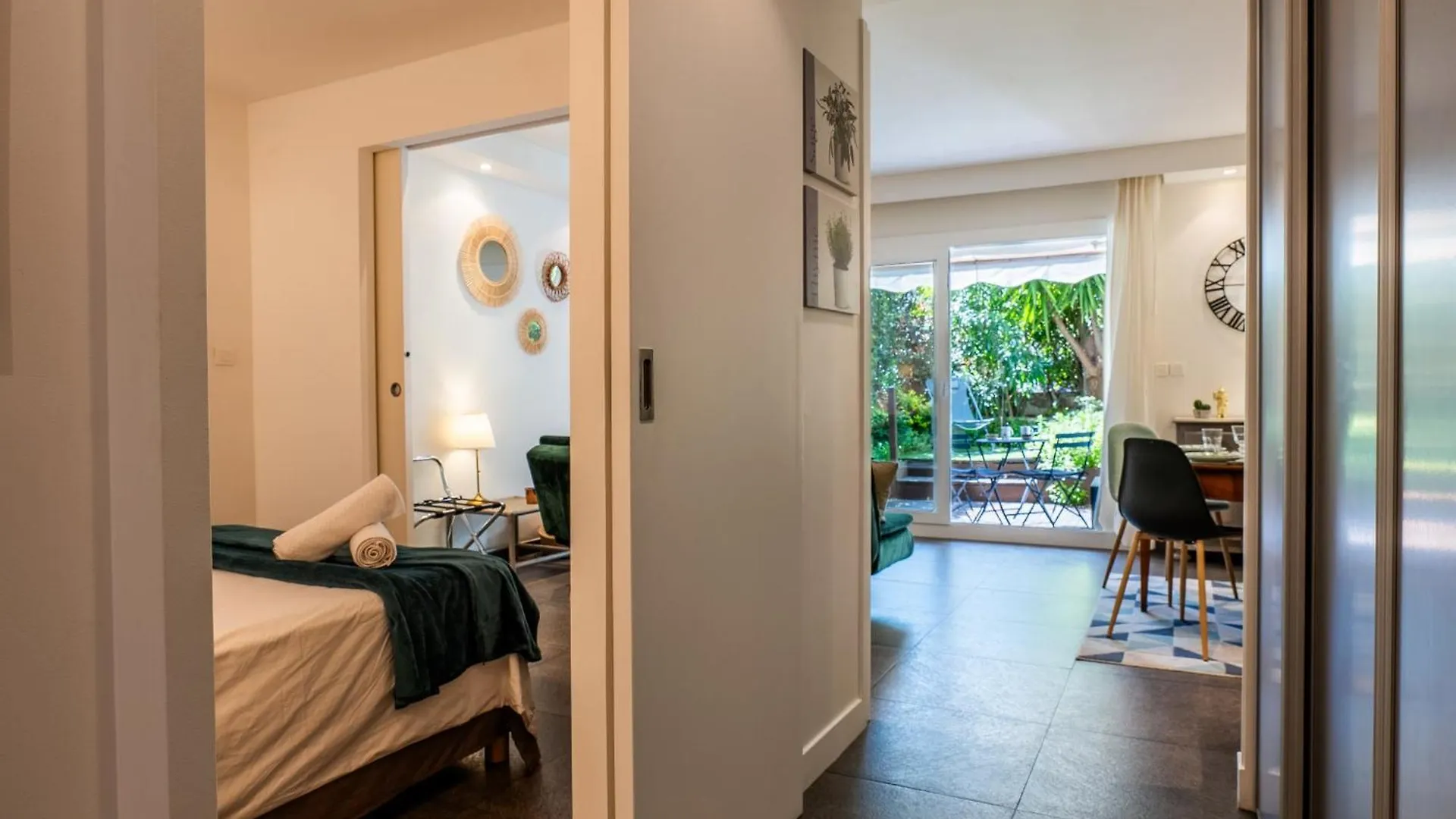 1-Br Garden-Level Inside Upscale District Apartment Cannes